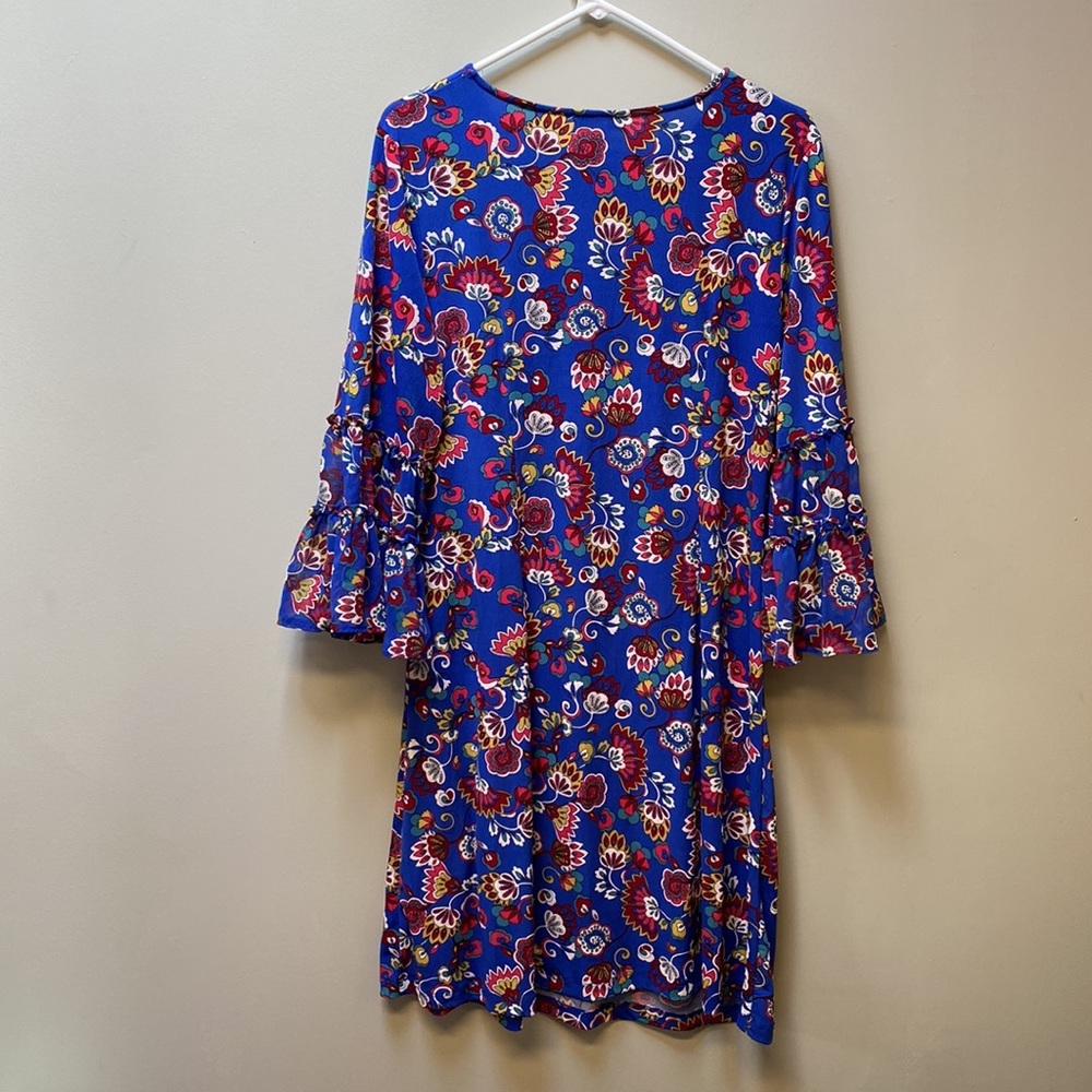 Chelsea Taylor Floral Dress - Picture 4 of 6
